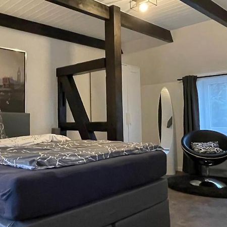 Fachwerkhaus Mit 2 Getrennten Schlafzimmern, Wohnzimmer Und Kueche 뷔케부르크 외부 사진
